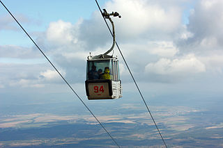 320px-Aerial_tramway_in_Formosa_Aboriginal_Cultural_Village_02